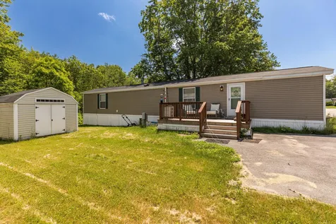 80 Crystal Springs Way Somersworth NH 03878