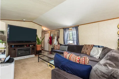 80 Crystal Springs Way Somersworth NH 03878
