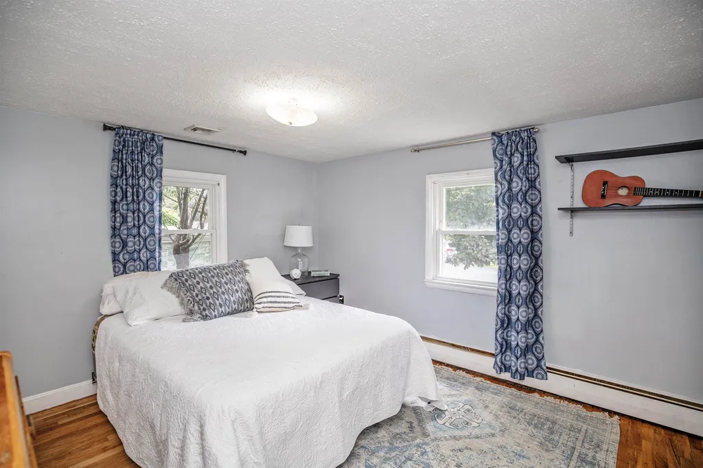 16 Rosewood Avenue Salem NH 03079