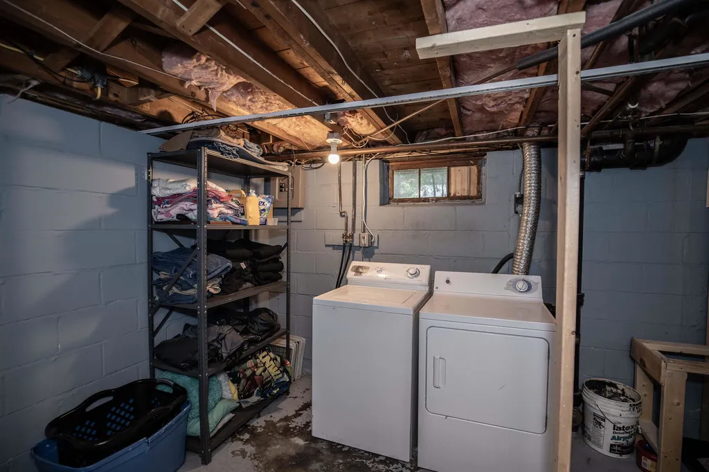 16 Rosewood Avenue Salem NH 03079