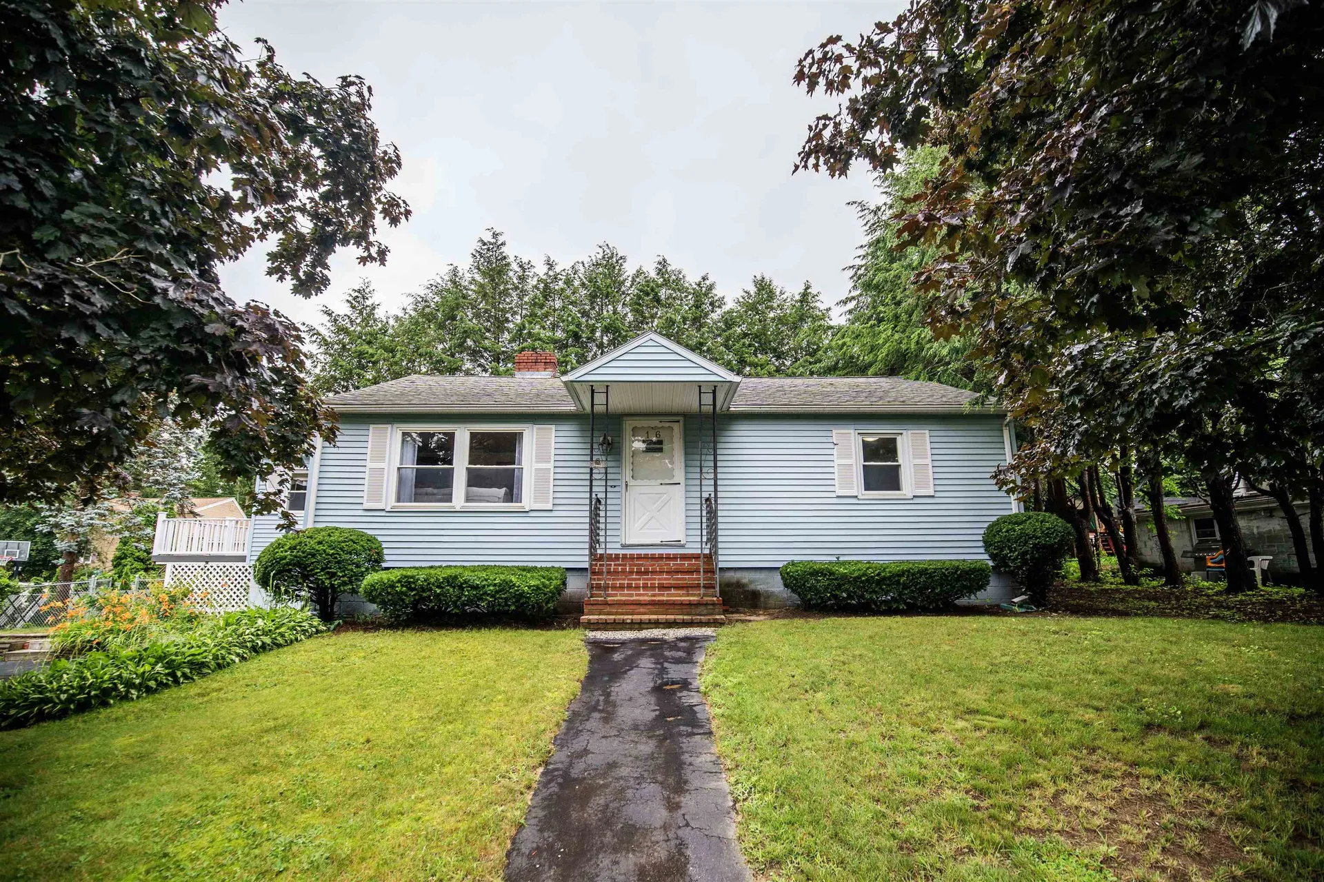 16 Rosewood Avenue Salem NH 03079