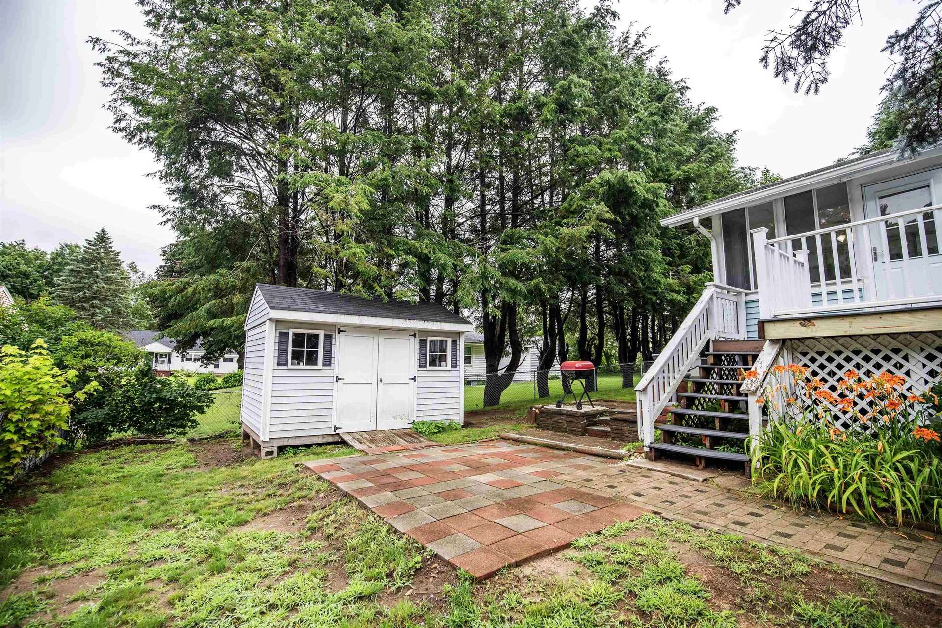 16 Rosewood Avenue Salem NH 03079