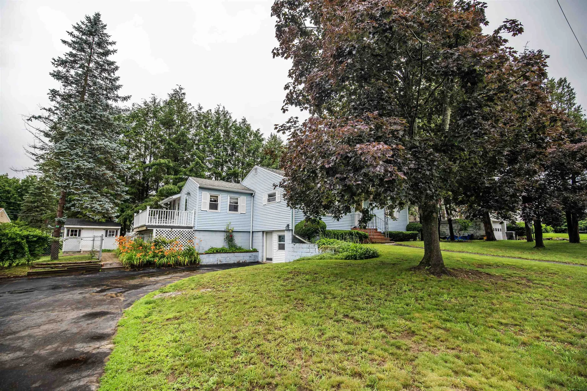 16 Rosewood Avenue Salem NH 03079