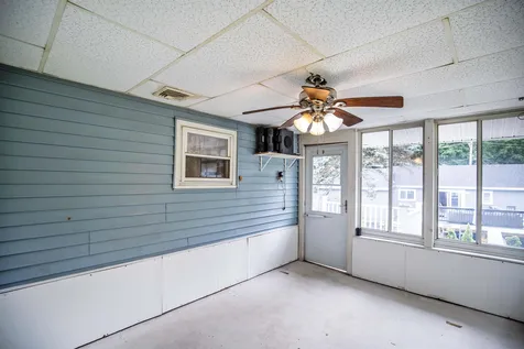 16 Rosewood Avenue Salem NH 03079