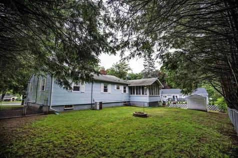 16 Rosewood Avenue Salem NH 03079