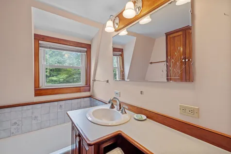 160 Parade Road Meredith NH 03253
