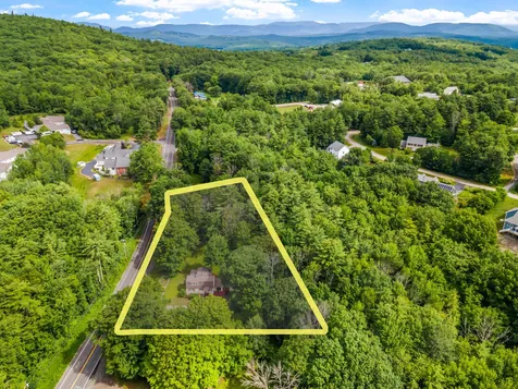 160 Parade Road Meredith NH 03253