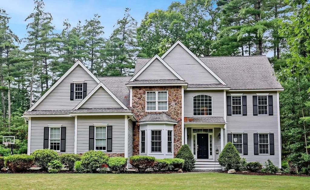 33 Emerson Lane Hollis NH 03049
