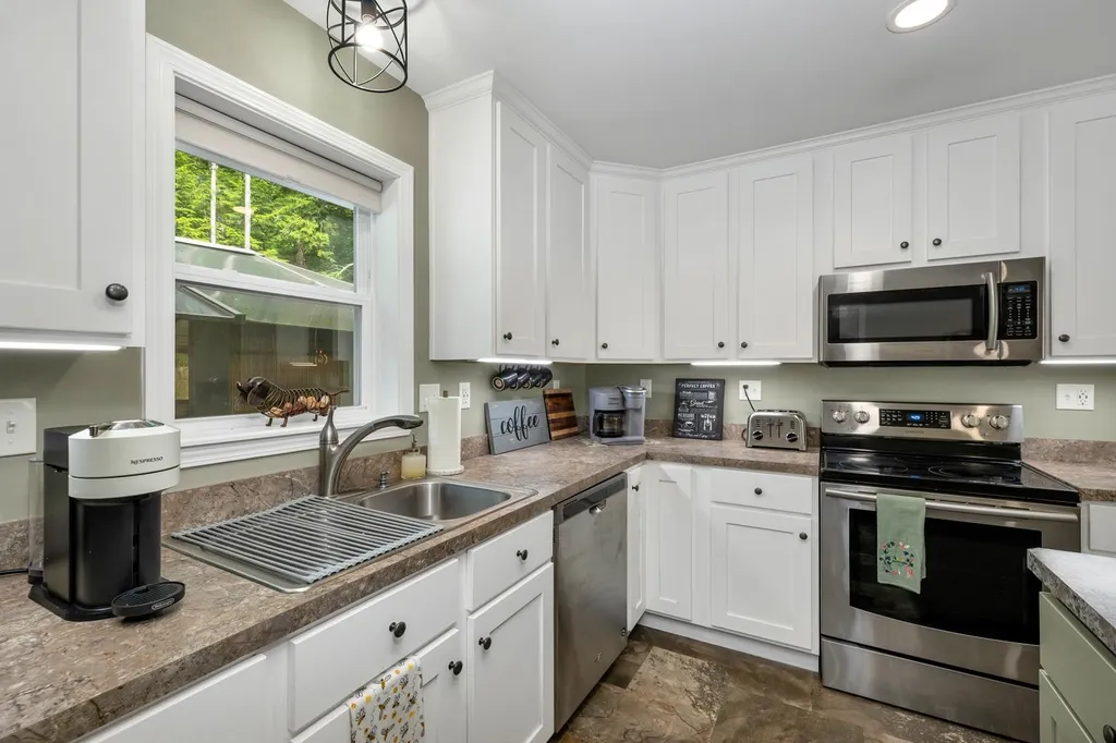 1139 Center Street Wolfeboro NH 03894