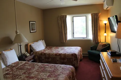 48 Cooper Memorial Drive Lincoln NH 03251