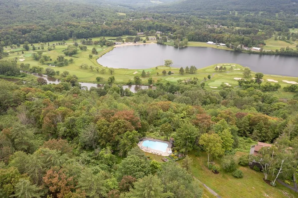 485 Alden Partridge Road Hartford VT 05059