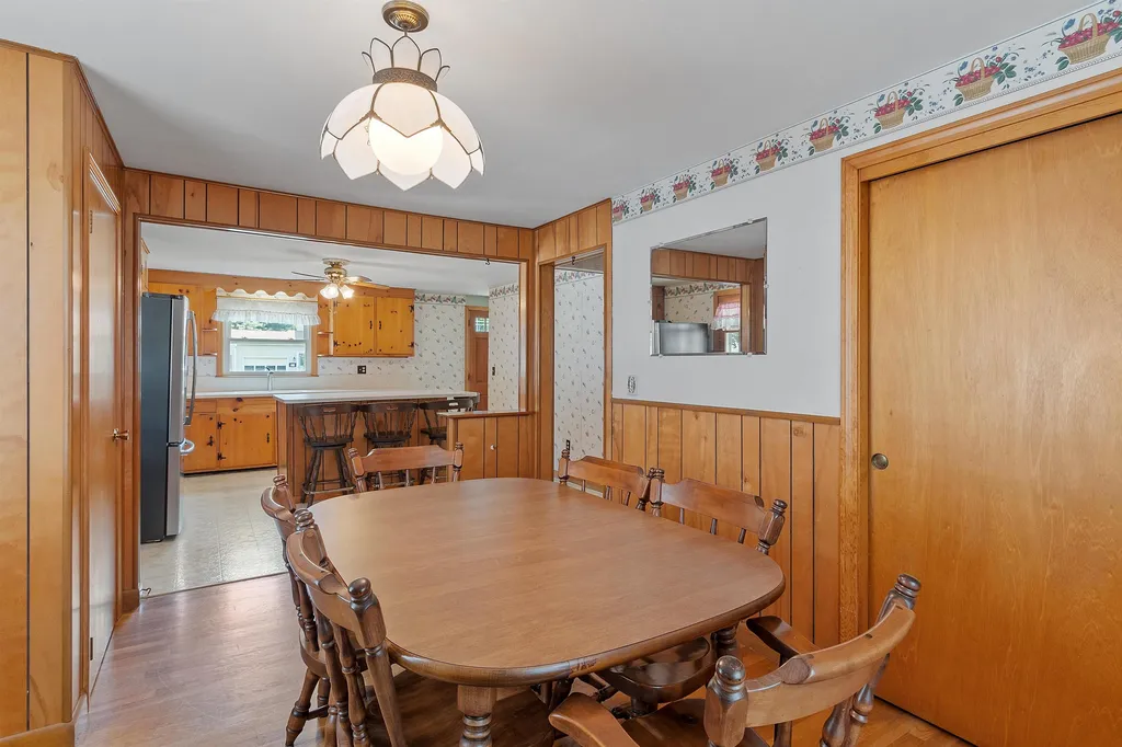 11 Trinity Drive Nashua NH 03063