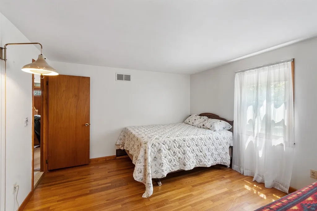11 Trinity Drive Nashua NH 03063