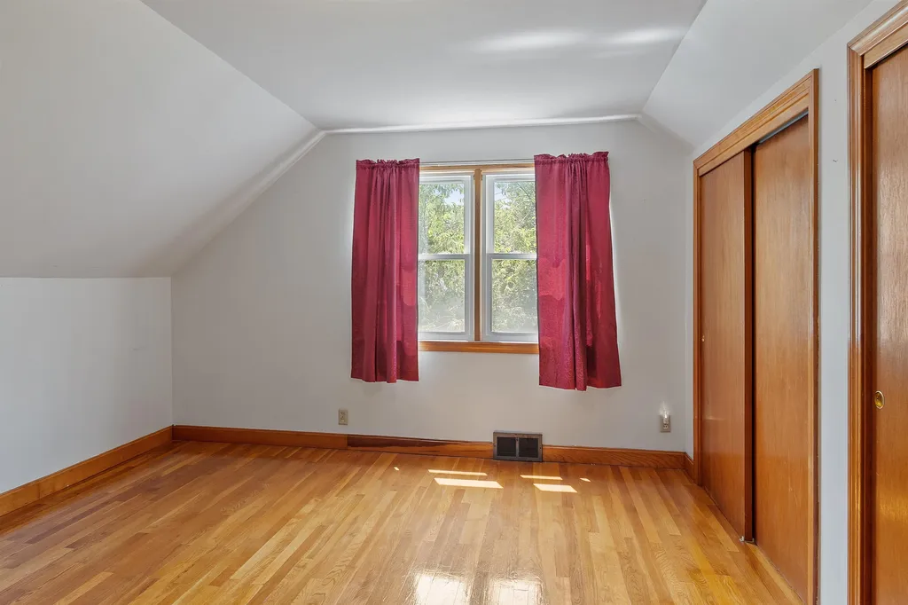 11 Trinity Drive Nashua NH 03063