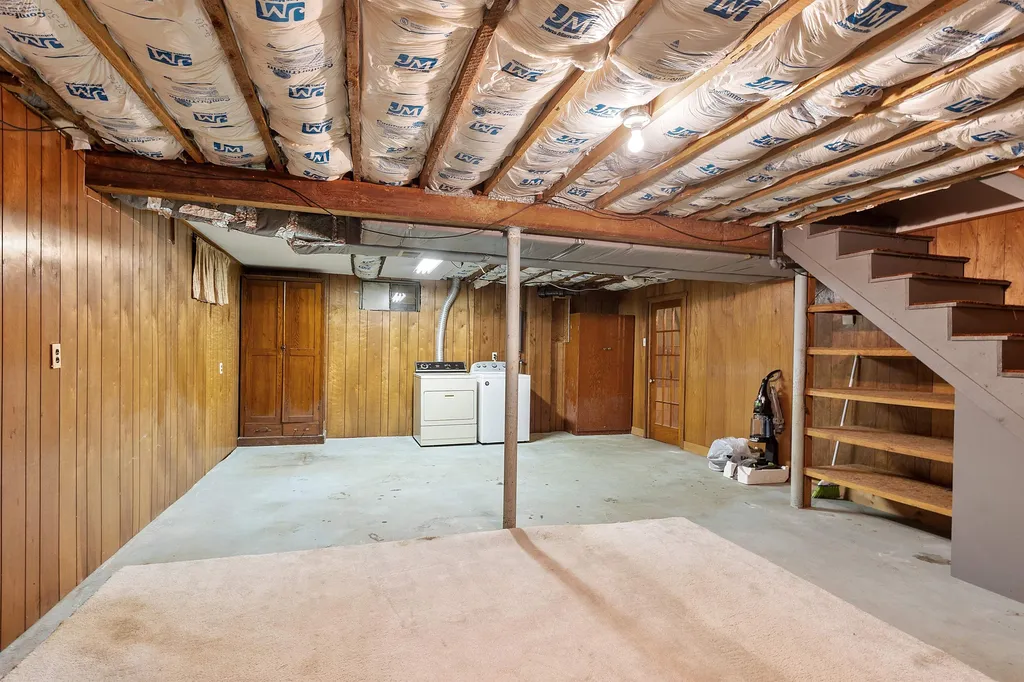 11 Trinity Drive Nashua NH 03063