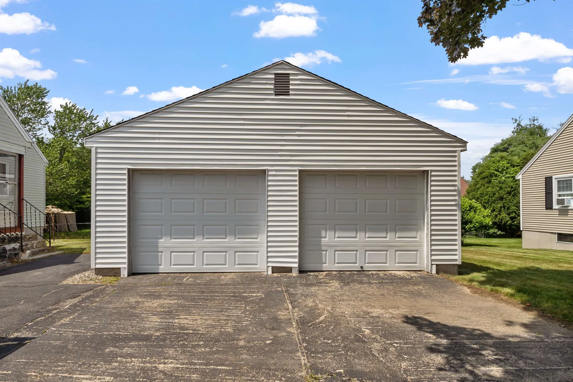 11 Trinity Drive Nashua NH 03063