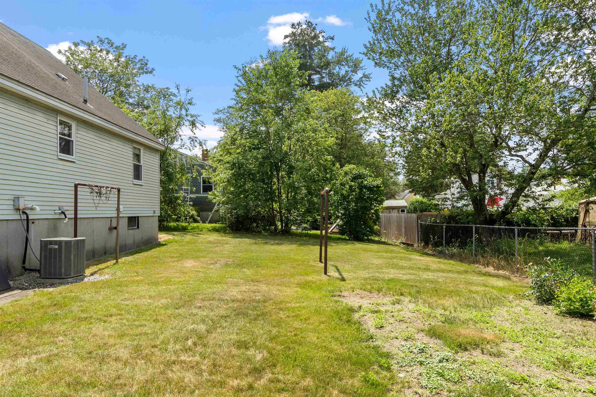 11 Trinity Drive Nashua NH 03063