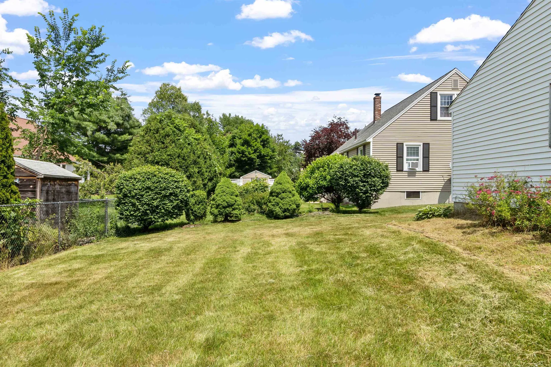 11 Trinity Drive Nashua NH 03063