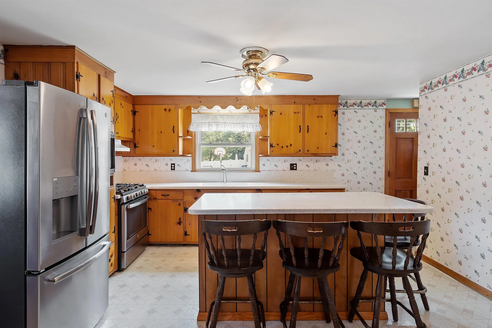 11 Trinity Drive Nashua NH 03063
