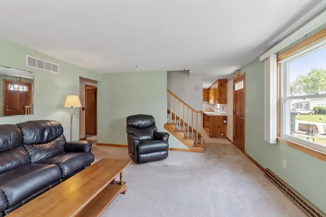 11 Trinity Drive Nashua NH 03063