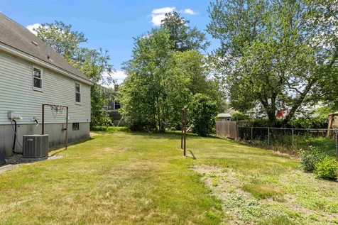 11 Trinity Drive Nashua NH 03063
