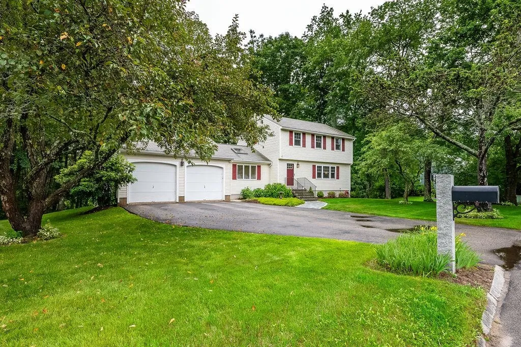 19 Toftree Lane Dover NH 03820