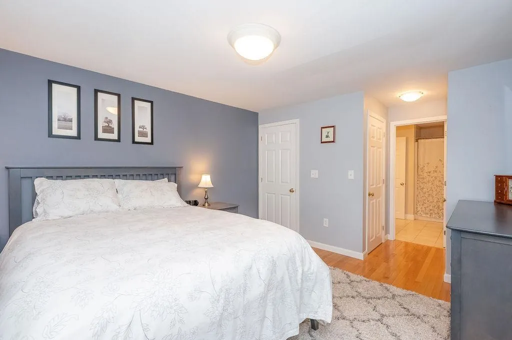 19 Toftree Lane Dover NH 03820