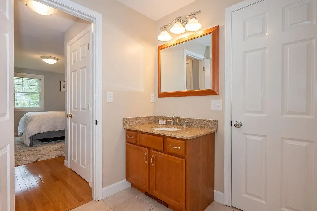 19 Toftree Lane Dover NH 03820