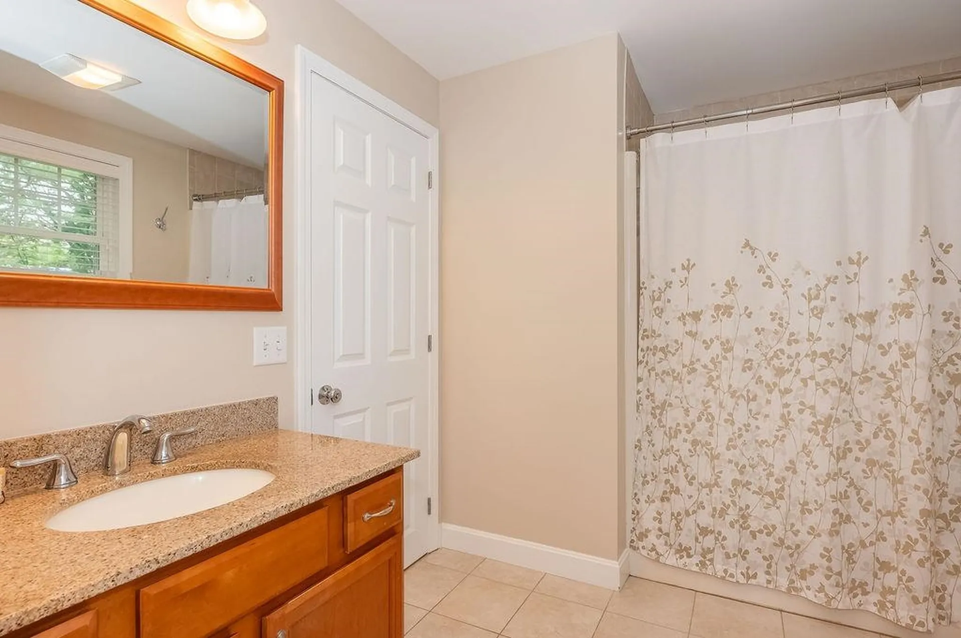 19 Toftree Lane Dover NH 03820