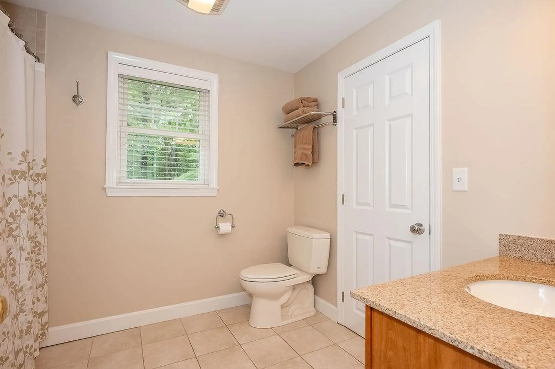 19 Toftree Lane Dover NH 03820