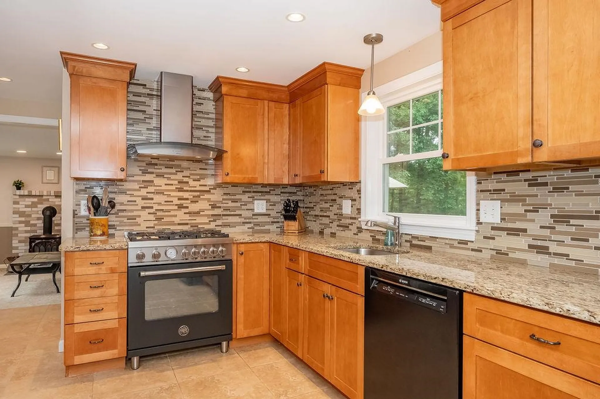 19 Toftree Lane Dover NH 03820