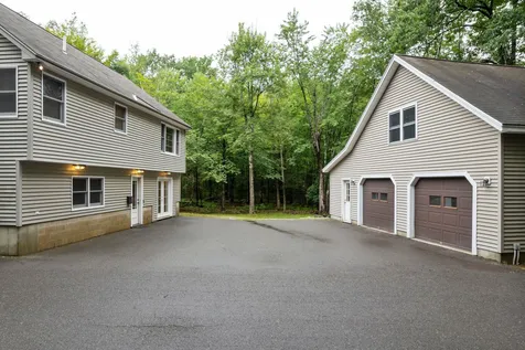 130 Kona Farm Road Moultonborough NH 03254