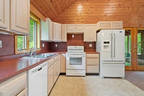 130 Kona Farm Road Moultonborough NH 03254