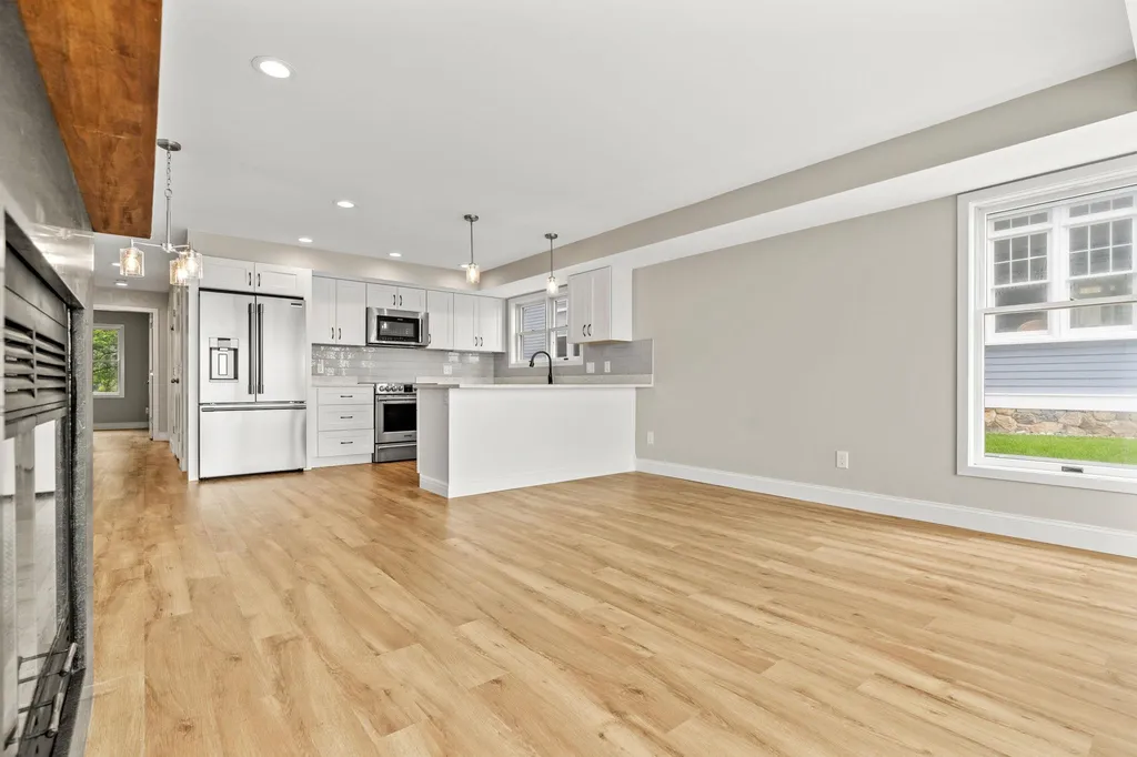 1044 Ocean Boulevard Hampton NH 03842