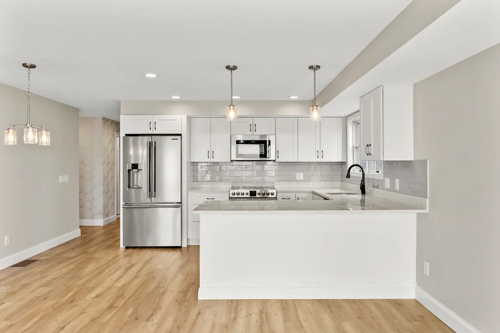 1044 Ocean Boulevard Hampton NH 03842