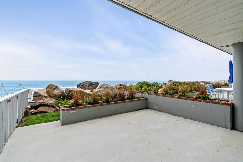 1044 Ocean Boulevard Hampton NH 03842