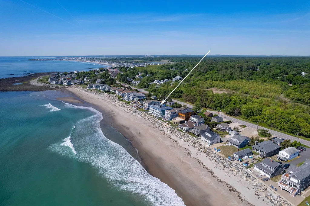 1044 Ocean Boulevard Hampton NH 03842