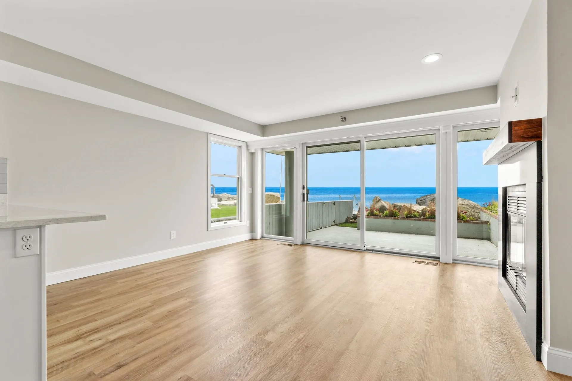 1044 Ocean Boulevard Hampton NH 03842