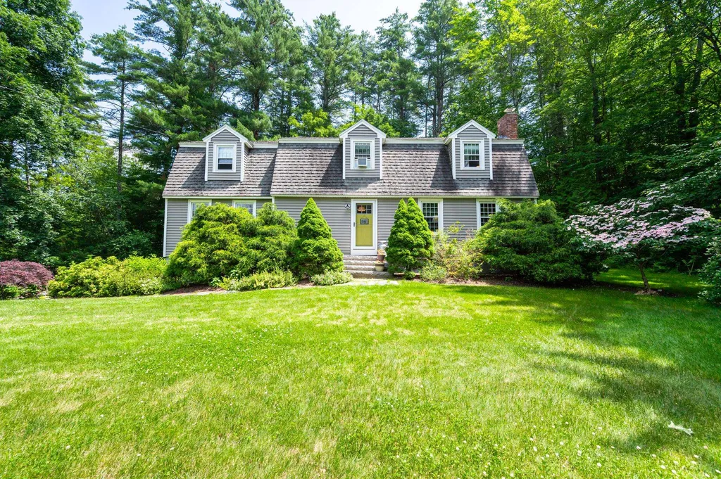 10 Georgetown Drive Amherst NH 03031