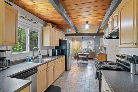 9 Firefly Lane Hillsborough NH 03244