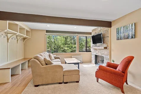 5 Potash Road Lincoln NH 03251