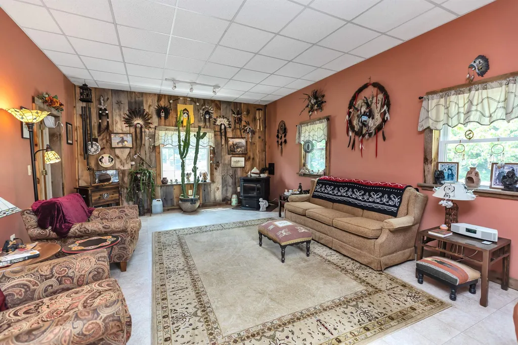 28 Peach Blossom Drive Lyndeborough NH 03082