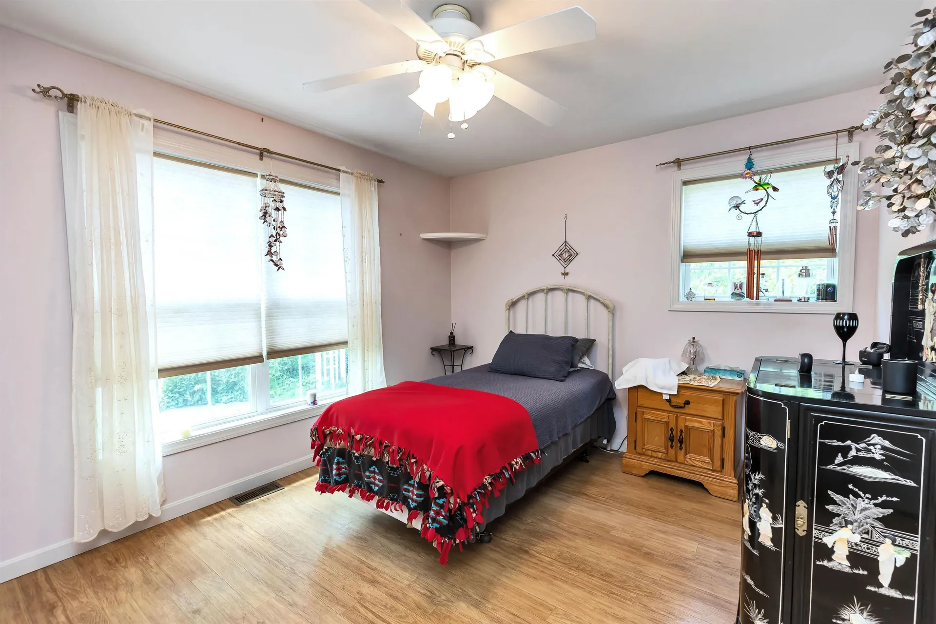 28 Peach Blossom Drive Lyndeborough NH 03082