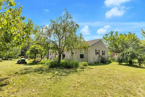28 Peach Blossom Drive Lyndeborough NH 03082