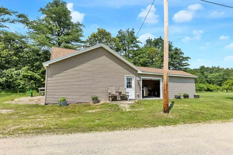 28 Peach Blossom Drive Lyndeborough NH 03082