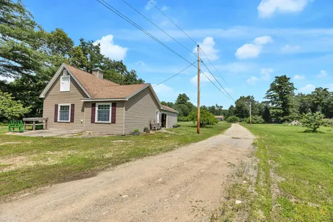 28 Peach Blossom Drive Lyndeborough NH 03082