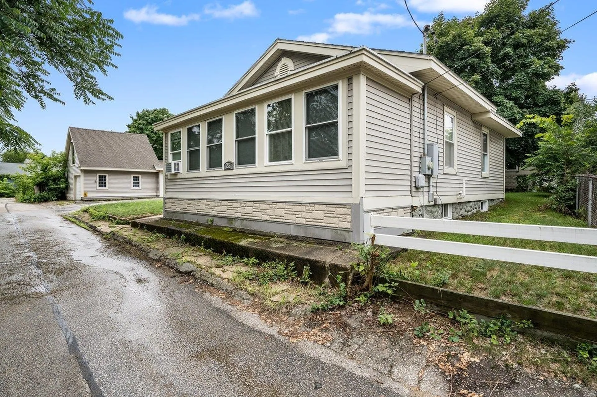 23 Ellen Court Manchester NH 03103