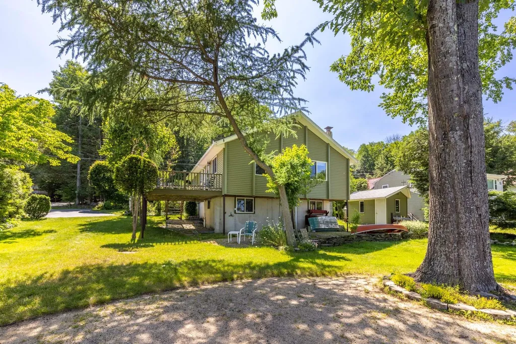 305 Camelot Shore Drive Farmington NH 03835