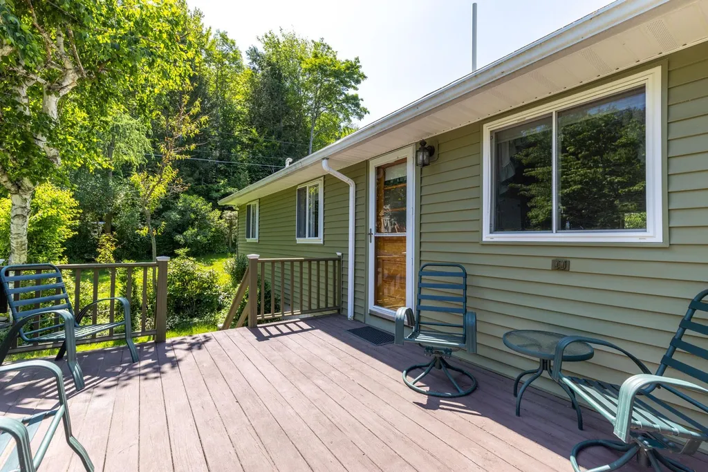 305 Camelot Shore Drive Farmington NH 03835