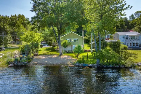 305 Camelot Shore Drive Farmington NH 03835